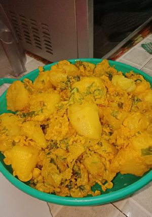 A picture of Viazi karai with a twist.