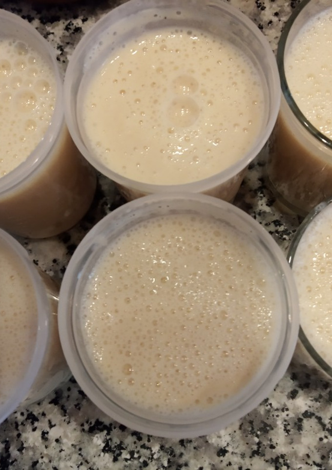 Una foto de Smoothies o batidos caseros de fruta