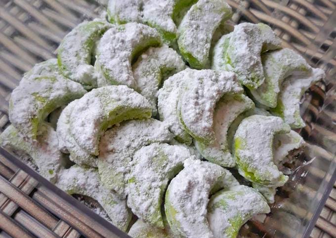 Kue Salju Pandan