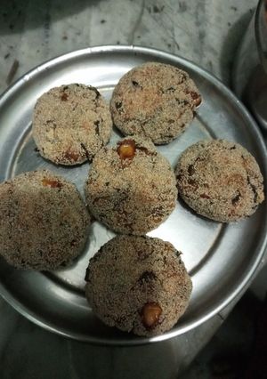 A picture of Corn palak poha cutlets.