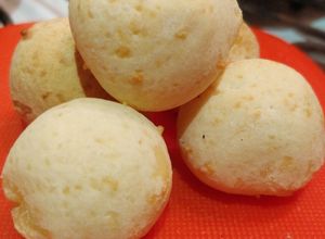 Una foto de Pan de queso Minero (Pão de Queijo)