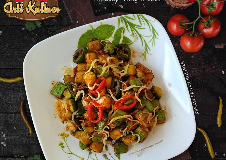 Easiest Way to Prepare Tasty Zucchini oseng teri pedas