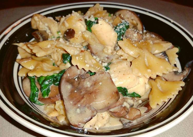 Steps to Make Homemade Creamy Mushroom Chicken Pasta