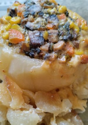 Zöldségekkel töltött karalábé - gomba, sárgarépa, kukorica recept fotója