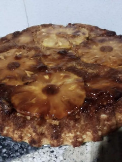 Una foto de Torta invertida de ananá 🍍