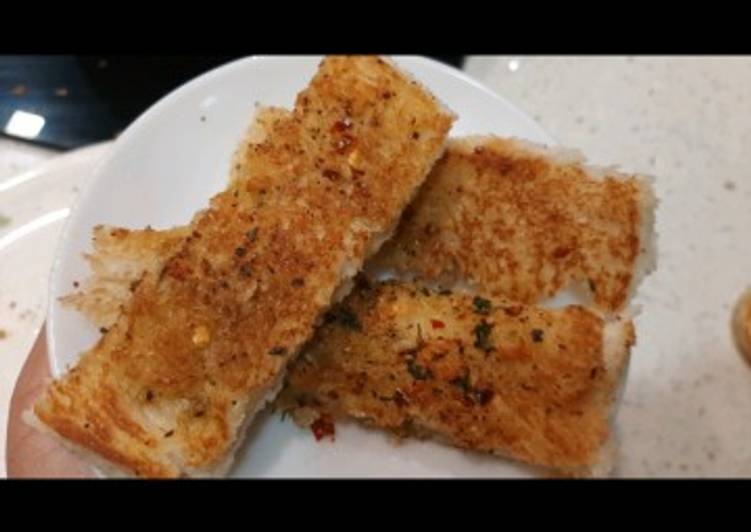 Easiest Way to Prepare Jamie Oliver Instant garlic bread