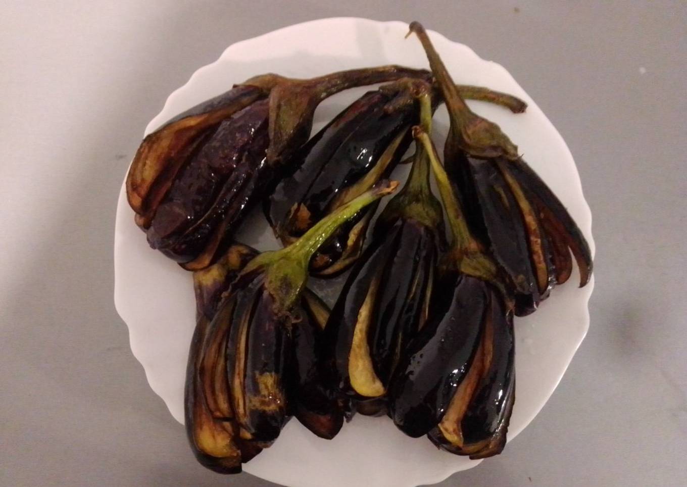 Escobas de la brujita berenjenita 👌