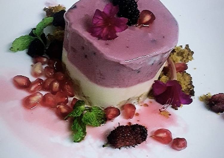 Step-by-Step Guide to Prepare Quick Mulberry cheescake