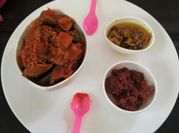A picture of raw mango pickle