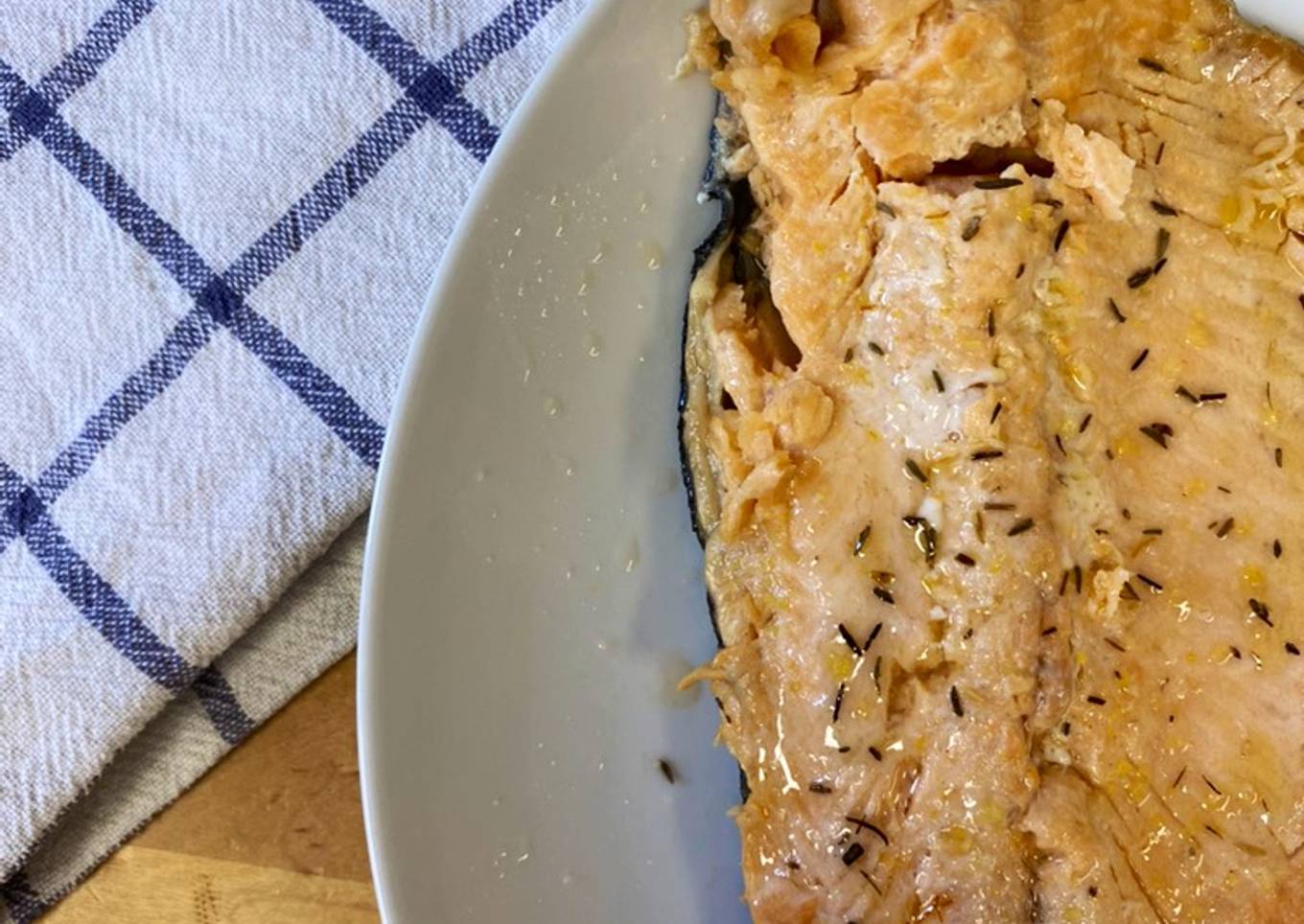 Trucha en estuche de vapor Lékué