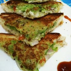 A picture of Coconut Tawa Sandwich.