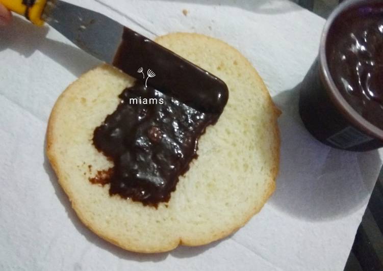 Selai Coklat Chocolatos