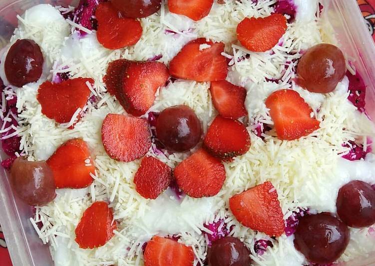 Resep Salad buah warna merah yang Bikin Ngiler