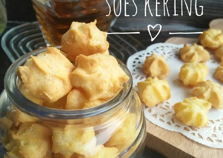 Soes Kering Keju