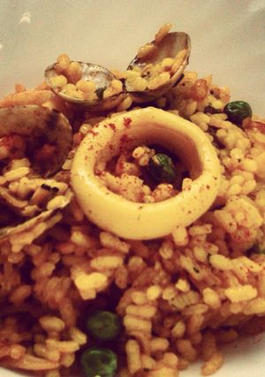 Una foto de Arroz de calamares