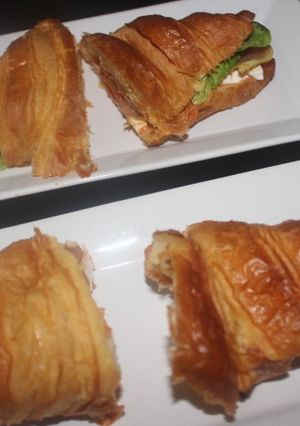 Foto principal de Cruasanes con salchichas y bacón