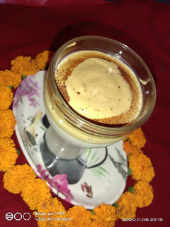 डालगोना कॉफ़ी(Dalgona coffee recipe in Hindi) रेसिपी मुख्य फोटो