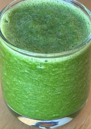 Hình của món Sinh Tố Cải Kale Cam Táo Cà Rốt.