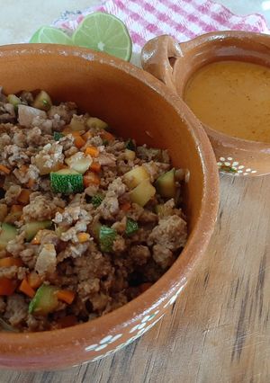 Una foto de Carne molida con vegetales