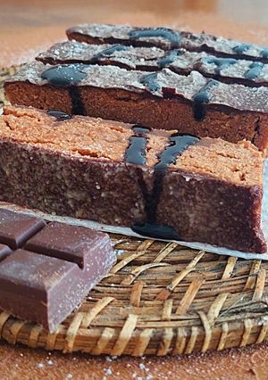 Una foto de Bizcocho vegano de chocolate en microondas