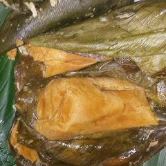 A picture of Leaf moi moi.