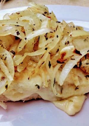 Una foto de Pizza fugazzeta rellena