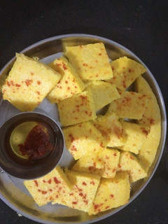 ખાટીયા ઢોકળા (Khatiya dhokla Recipe in Gujarati) રેસીપી મુખ્ય ફોટો