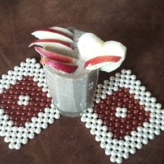 A picture of Apple smoothie.