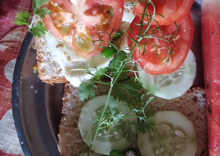 Recipe of Favorite Quick n simple veg n cheese sandwich