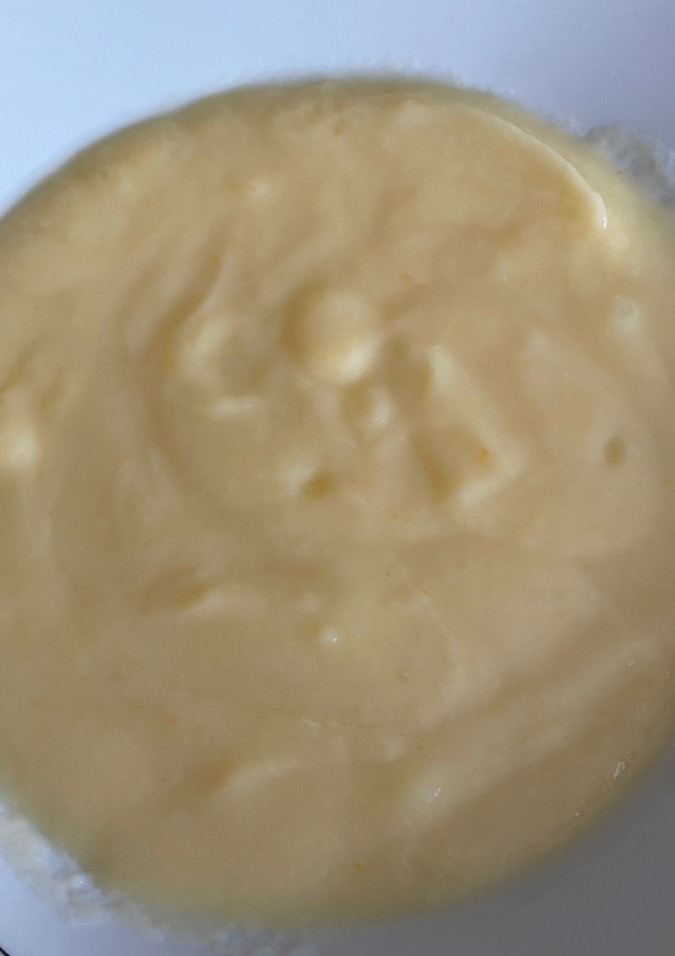 Una foto de Puré de patata, puerro y zanahoria