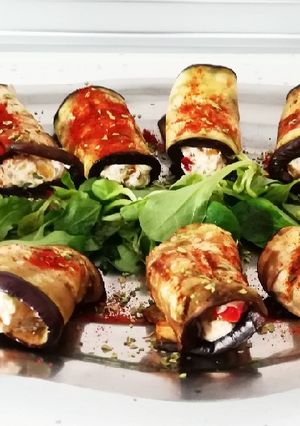 Foto principal de Rulo de berenjena con queso crema