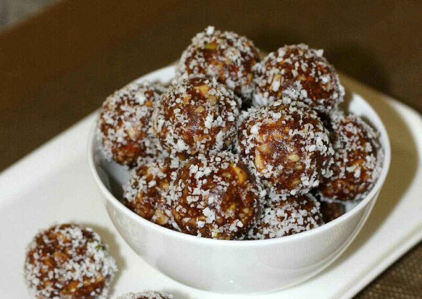 Dates and Nuts Ladoo