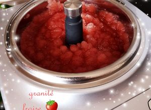 Une photo de Granité fraises 🍓 au gelato 😋