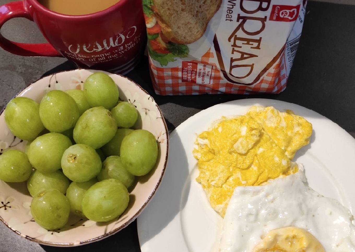 Bread and Egg Breaky