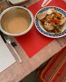 Merluza al horno con salsa de yogurt y curry