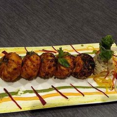 A picture of Tandoori momos.