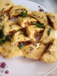 A picture of Bread besan dhokla Sandwich.