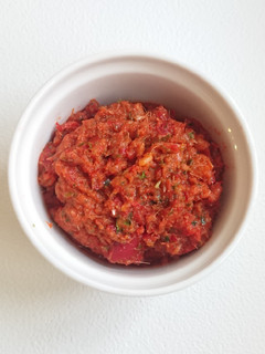 素食版泰式紅咖哩醬 (vegan red curry paste) 的食譜成品照片
