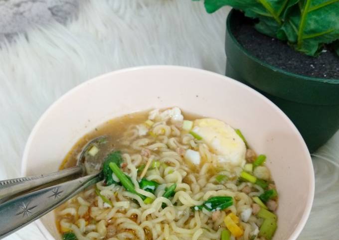 Mie Kuah Instan