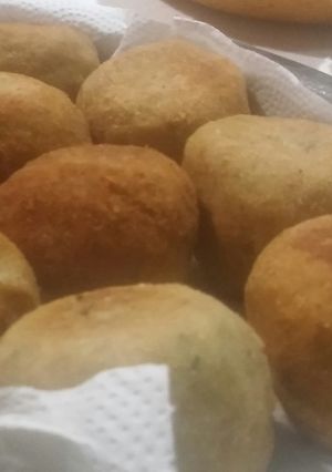 Una foto de Bombas de Papa rellenas con queso