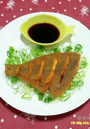 Hình của món Cá bơn chiên giòn 가자미튀김.