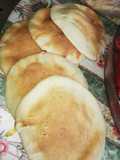 خبز عربي بالزبادي