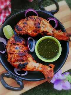 ওভেন ছাড়া তন্দুরি চিকেন (Tandoori Chicken recipe in Bengali) রেসিপির প্রধান ছবি