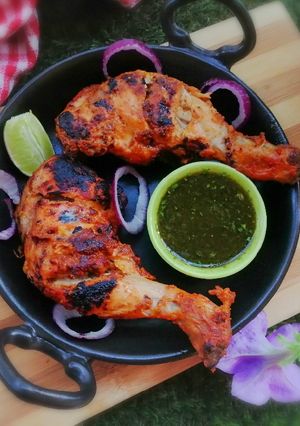 ওভেন ছাড়া তন্দুরি চিকেন (Tandoori Chicken recipe in Bengali) রেসিপির প্রধান ছবি
