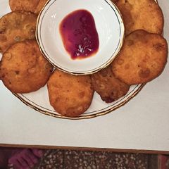 A picture of Aloo Kachori.