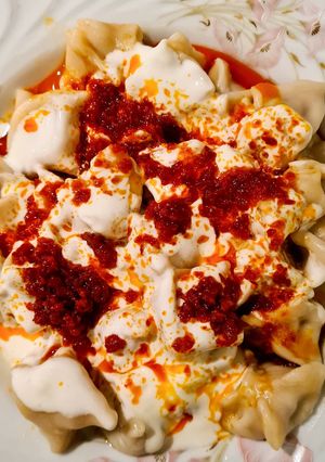 A picture of Turkish Dumplings (Mantı).