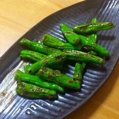 A picture of 5 minute cooking with Padron Peppers(UK) / Shishito(JP).
