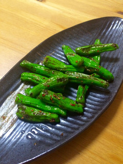 A picture of 5 minute cooking with Padron Peppers(UK) / Shishito(JP).
