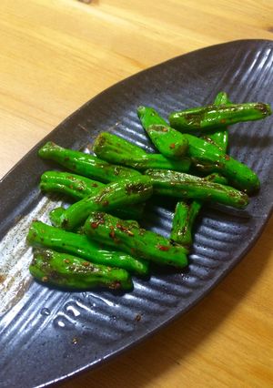 A picture of 5 minute cooking with Padron Peppers(UK) / Shishito(JP).