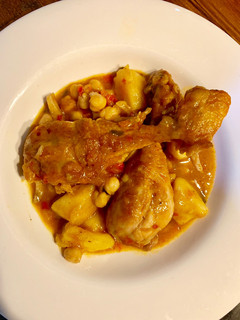 Una foto de Guiso de pollo, garbanzos y garam masala
